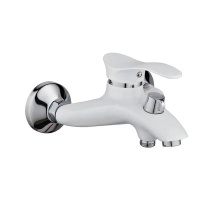 Смеситель Potato Р3001-7 для ванны белый