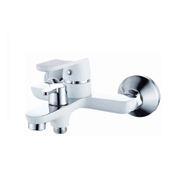 Смеситель Diadonna D87-330114W для ванны